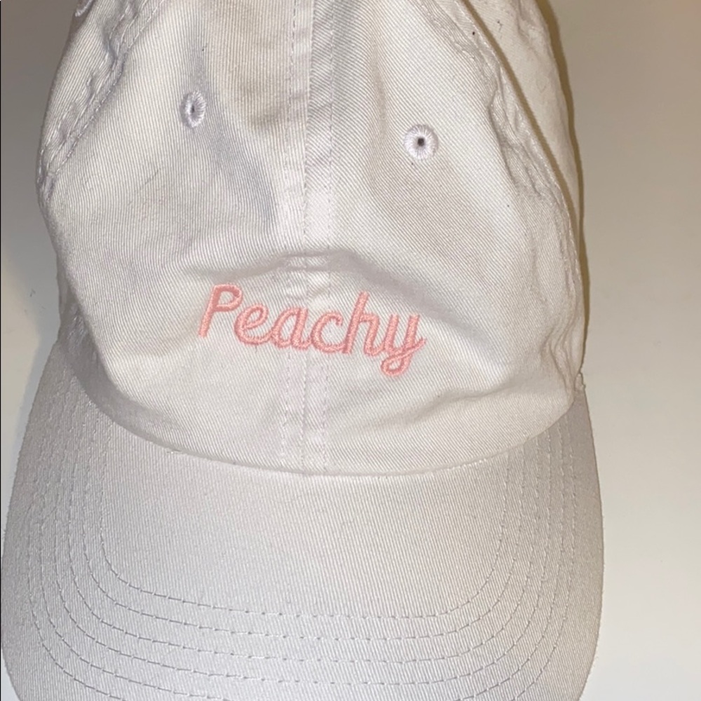 BRANDY MELVILLE HAT